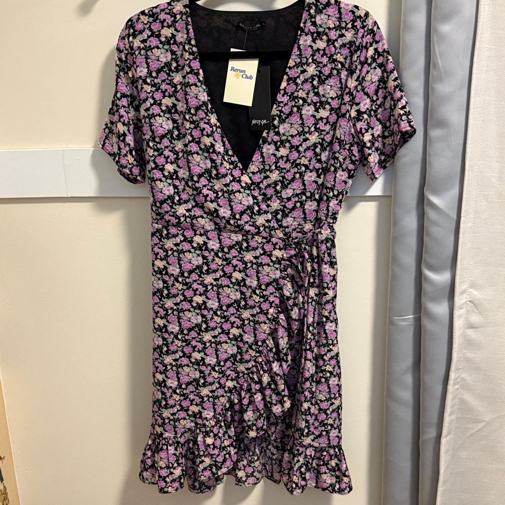Nasty Gal Black and Pink Floral Wrap Dress - ties make it adjustable - size L